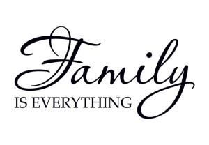 wall_decal_quote_family_is_everything_s